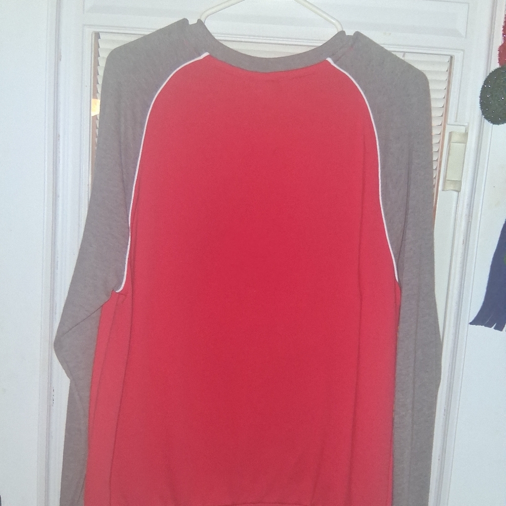 Victorias Secret Red and Gray Long Sleeve  "Love Pink" Logo  Sweatshirt Large - Picture 4 of 5